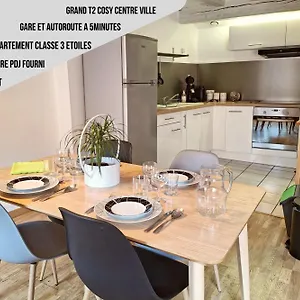 La Porte De La Dombes - Centre - 70m2 - Classé 3 étoiles , Montluel France